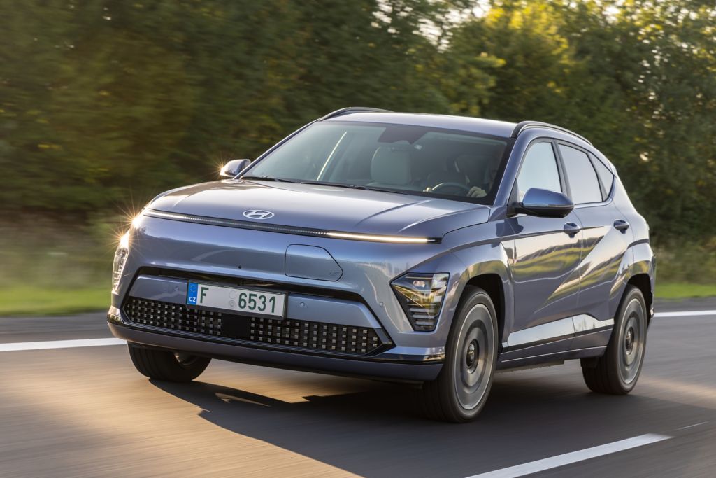 Hyundai Kona Driving on road